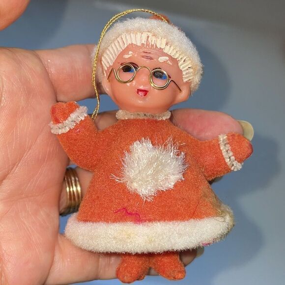 Vintage flocked Santa Claus & Mrs Claus Christmas tree ornaments - Picture 4 of 7